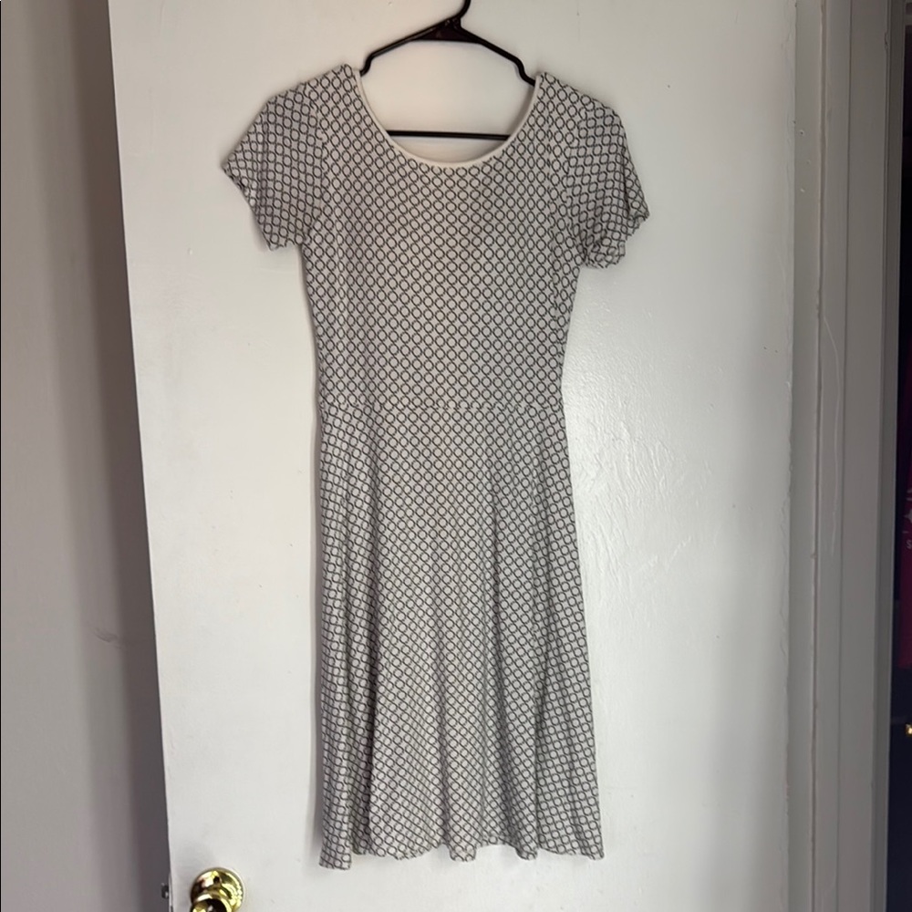 Uniqlo Black and White Flutter Sleeve Midi Dress